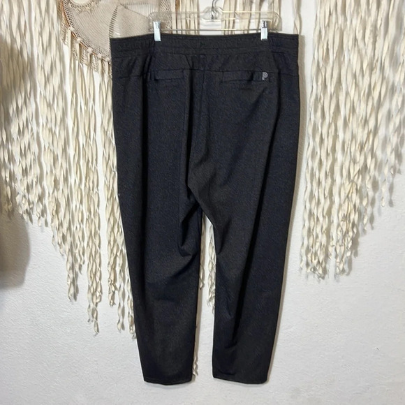 Public Rec Straight Leg Jogger in Size 42/30 Dark Gray - Picture 5 of 12